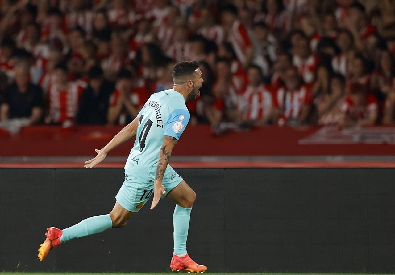 今晚毕尔巴鄂竞技调整名单以备国王杯，外线爆发环节打磨，态度坚定，控场能力受关注的简单介绍