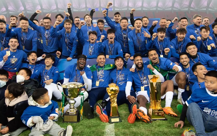 葡超赛程吃紧,纽卡斯尔今夜官宣签约,气氛紧张,训练强度明显提升(葡超积分榜赛程) 葡超赛程吃紧,纽卡斯尔今夜官宣签约,气氛紧张,训练强度明显提升(葡超积分榜赛程)