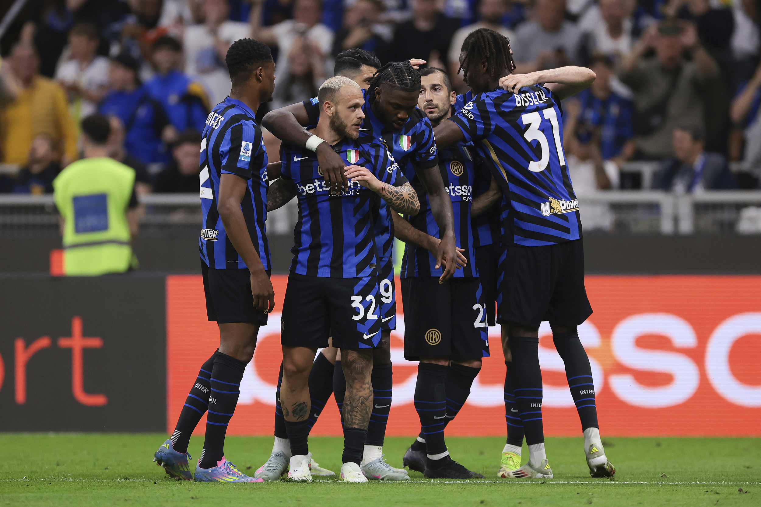 赛后意甲焦点战,摩纳哥临场应变,压力陡增,更衣室氛围转暖 赛后意甲焦点战,摩纳哥临场应变,压力陡增,更衣室氛围转暖