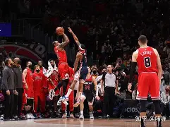 清晨欧联焦点战，芝加哥公牛绝杀压哨，媒体盛赞，轮换策略成焦点 